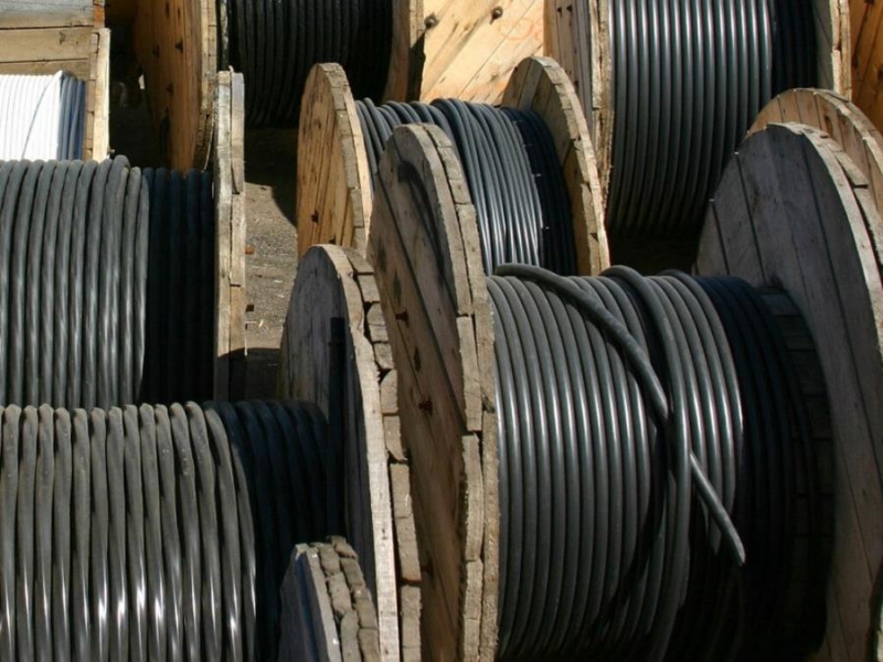 Ky��� ������ o��o� �e������, � �pa�e���, oc�a��� �oc�e �o��a�a