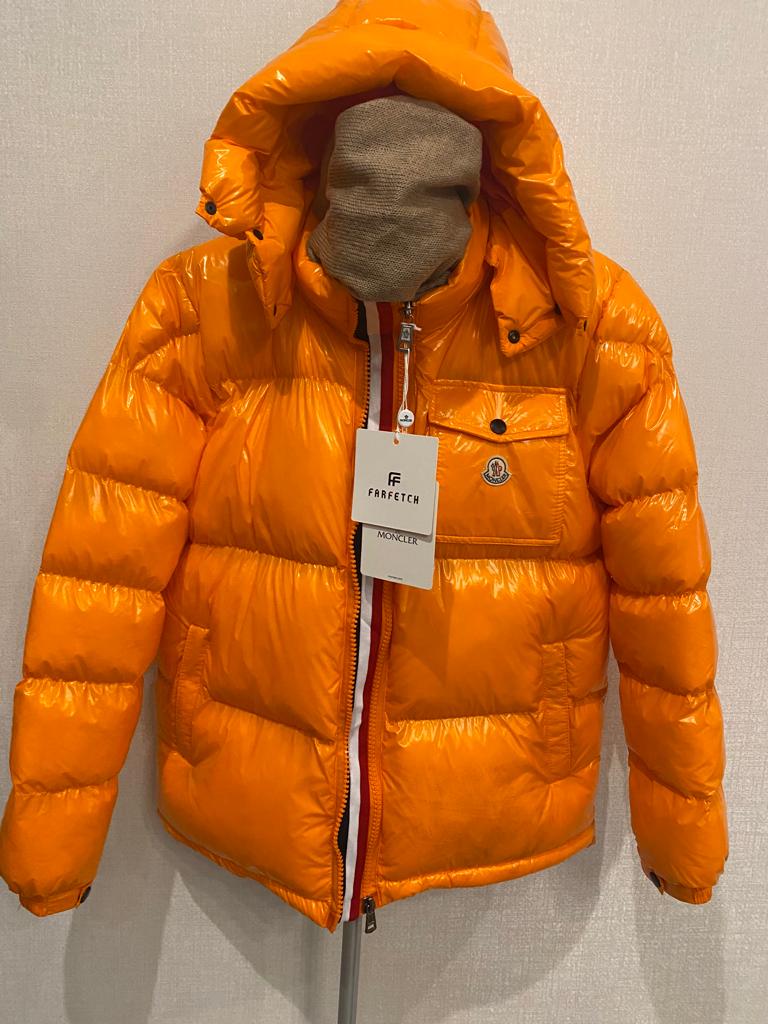 ��������� ������ ������ ������� MONCLER