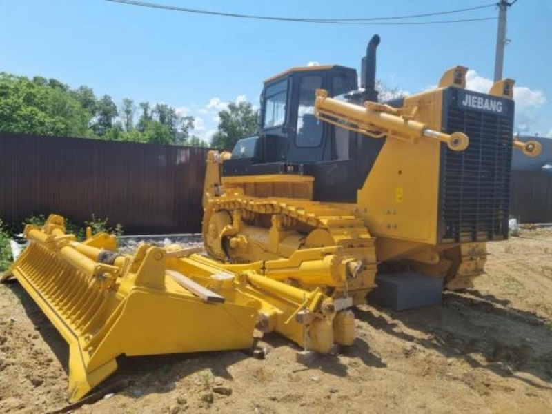 ��������� Shantui SD32 21,4 ���.�. � �������