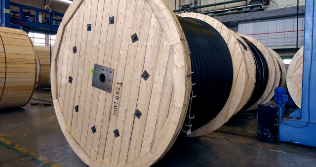 ����� ������������ � ��������, � �������.